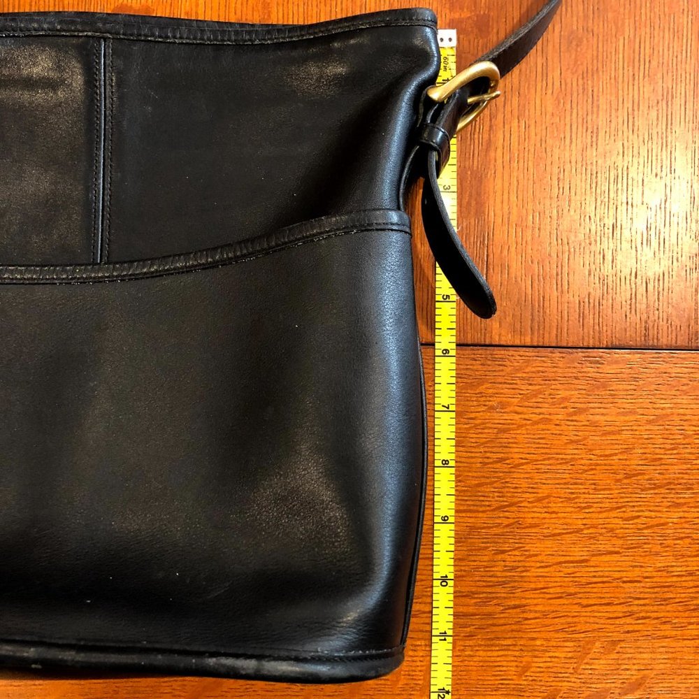 Vintage Coach  Bucket Shoulder Crossbody - Picture 6 of 14